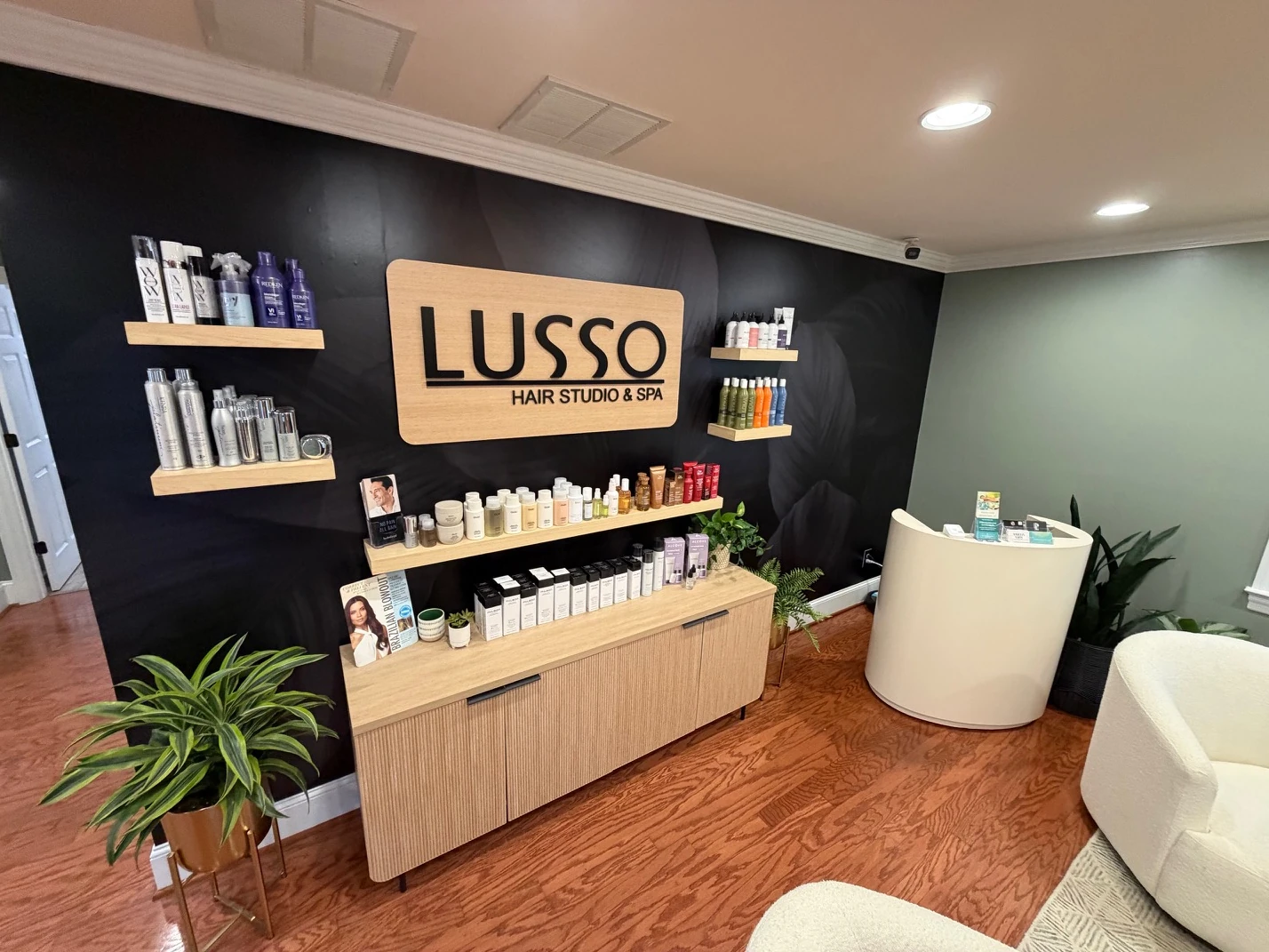 Image of lobby at Lusso Hair Studio & Spa located in Winston-Salem, NC